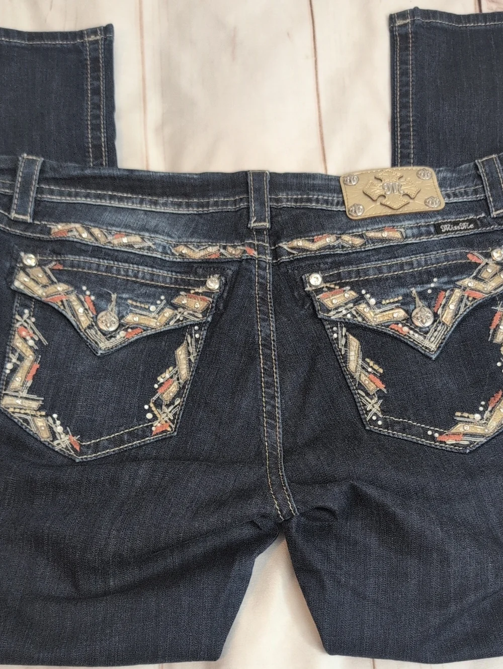 Miss Me Jeans Women’s 34 Easy Straight Dark Wash Rhinestone Embellished Stretch